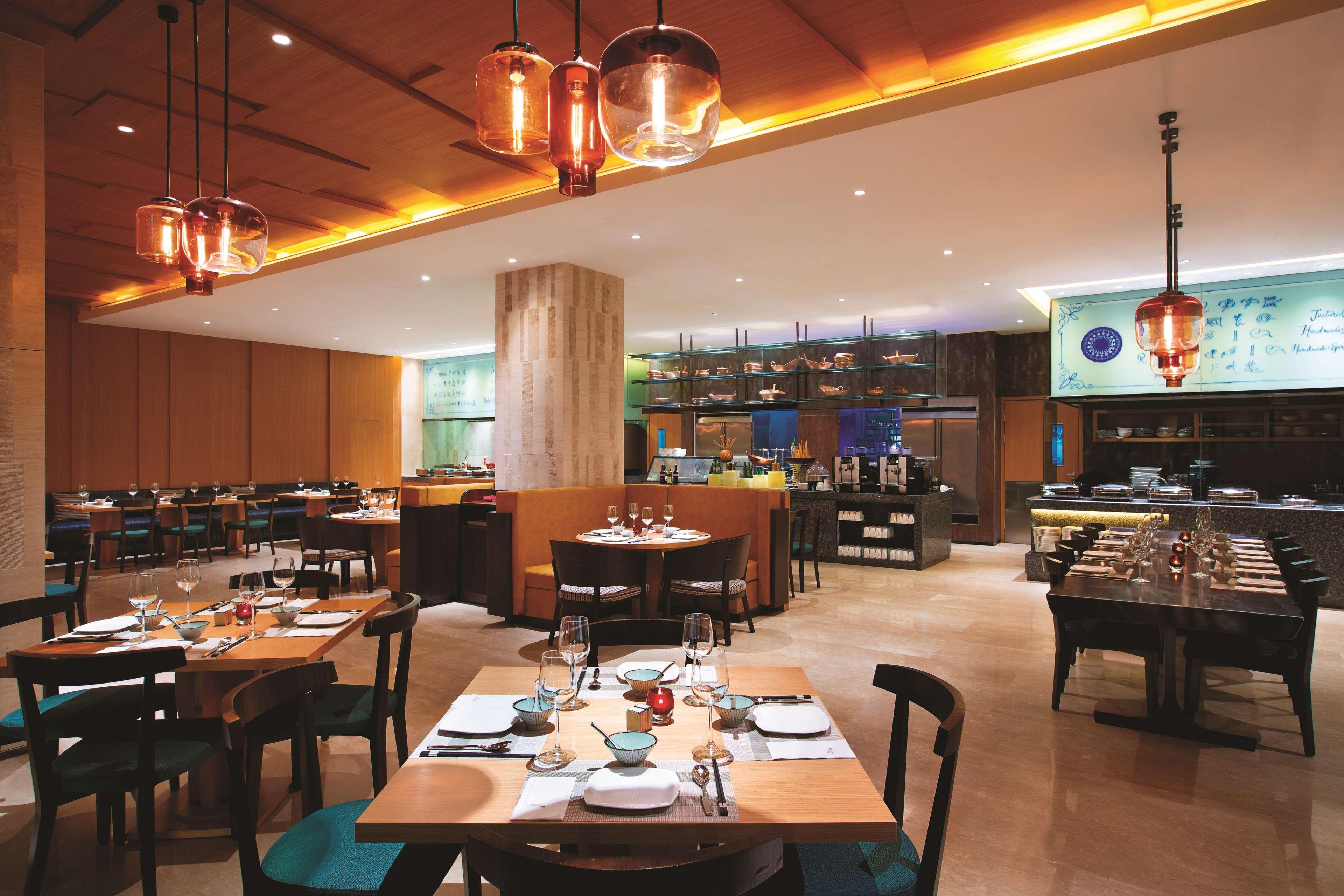 Hilton Garden Inn Lijiang Лицзян Экстерьер фото