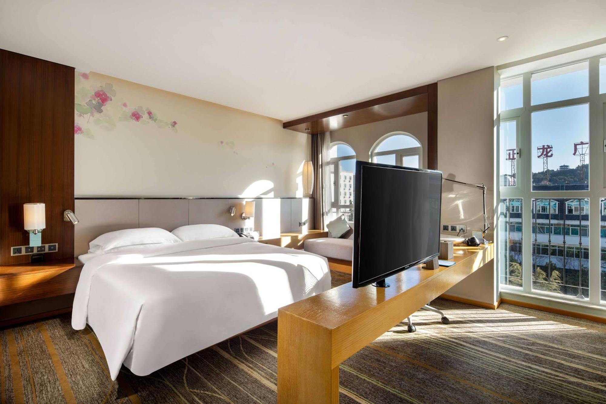 Hilton Garden Inn Lijiang Лицзян Экстерьер фото