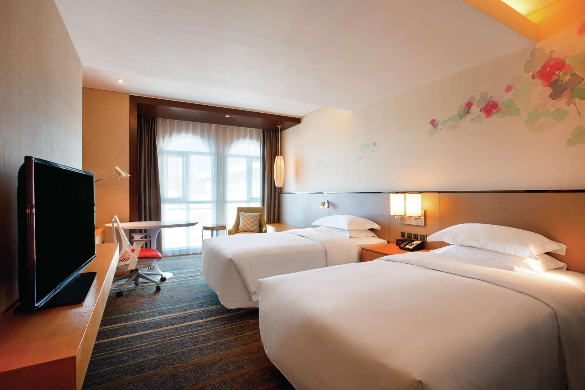Hilton Garden Inn Lijiang Лицзян Экстерьер фото