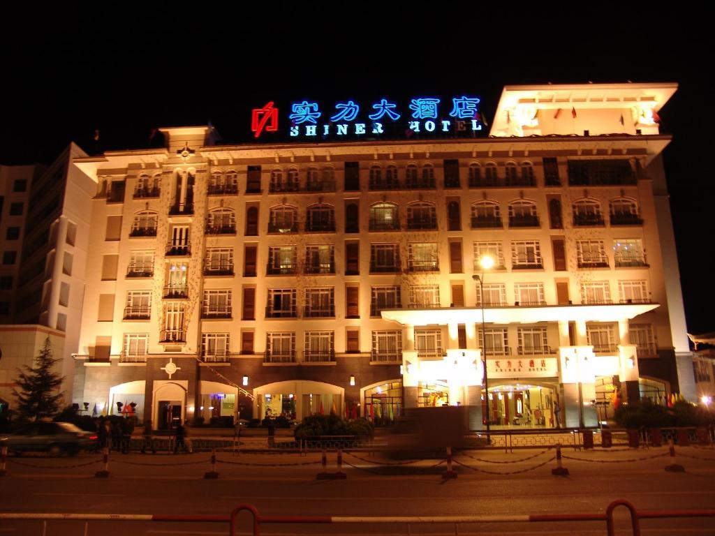 Hilton Garden Inn Lijiang Лицзян Экстерьер фото