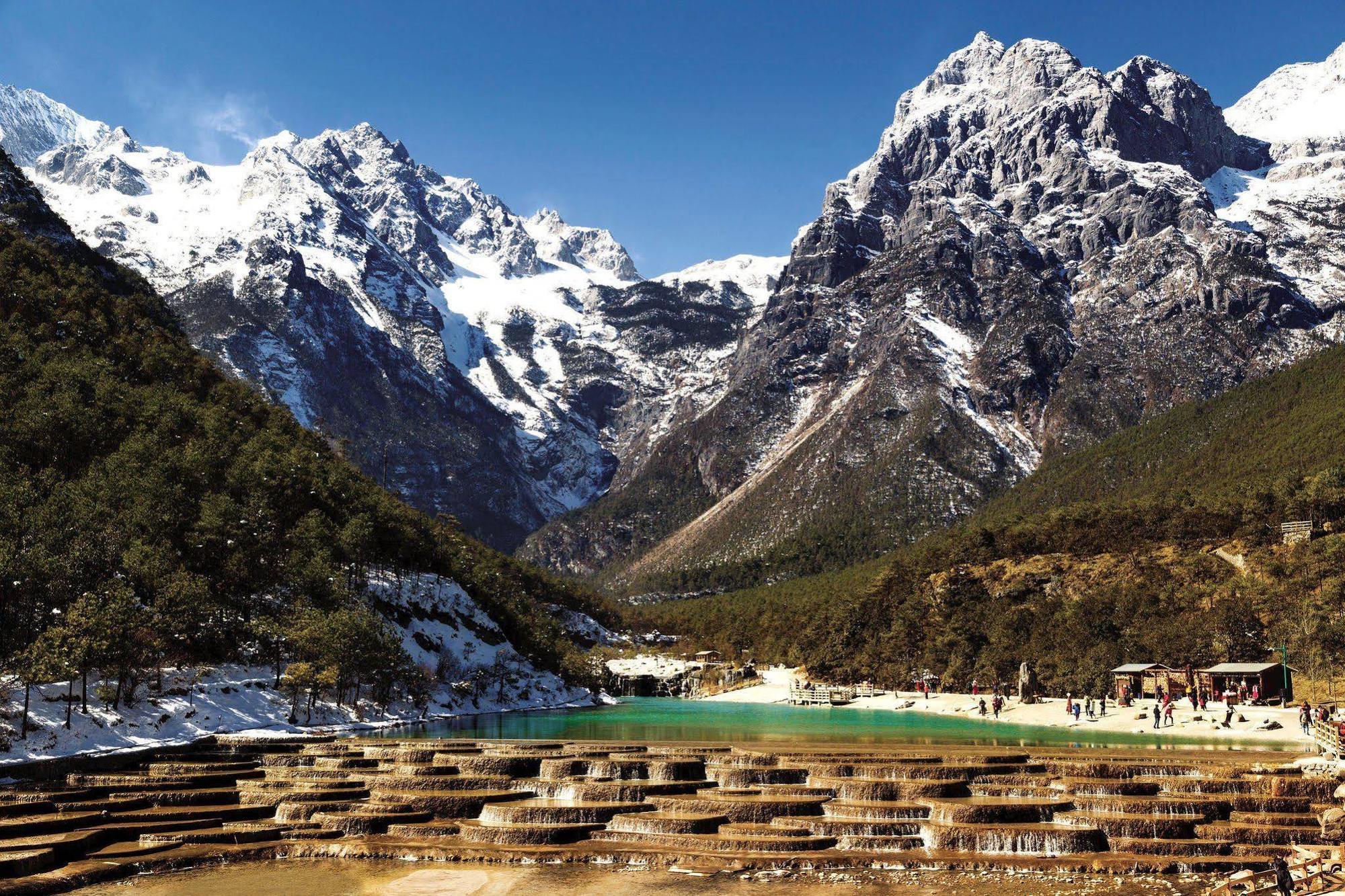 Hilton Garden Inn Lijiang Лицзян Экстерьер фото